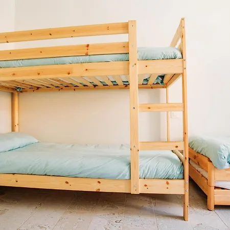 Surfing San Vicente Ii