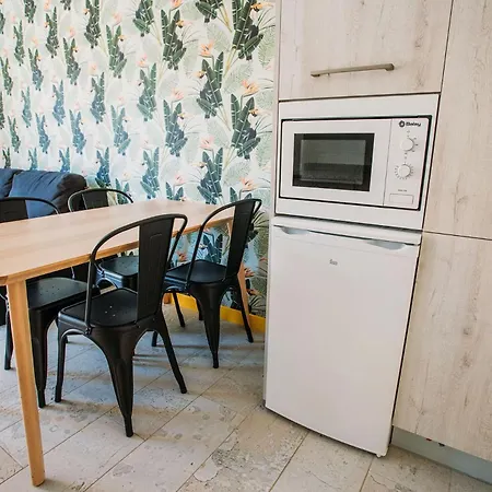 Surfing San Vicente Ii