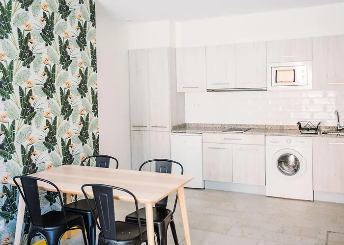 Surfing San Vicente Ii *