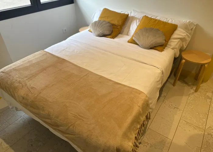 Surfing San Vicente Ii San Vicente De La Barquera